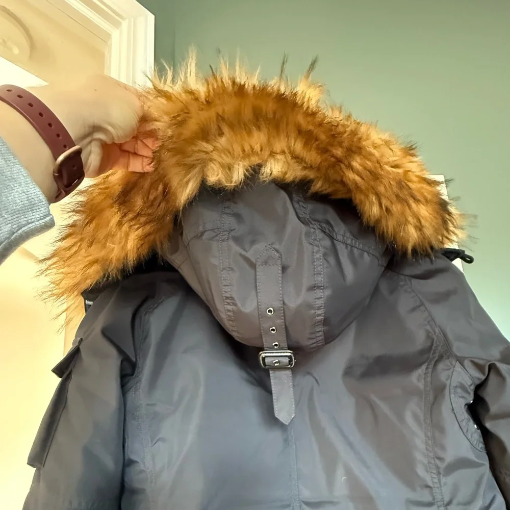 S13 New York Women’s Parka - Picture 7 of 9